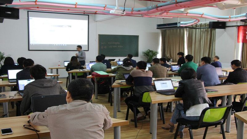 小标题：二战考生英语作文痛点分析